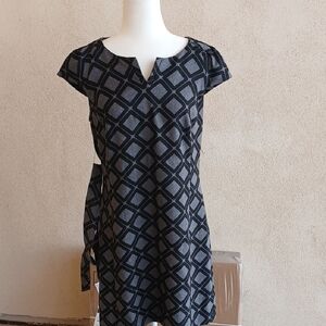 Make‎ Offer! Robbie Bee Black and Gray Geometric Dress